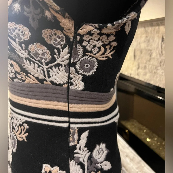 ETT TWA Anthropologie size 6 Soirée Embroidery Sleeveless Midi Dress - Picture 8 of 12
